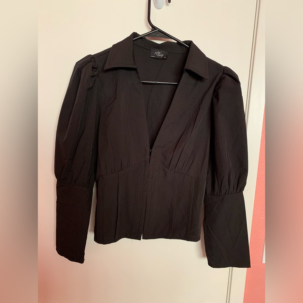 Milk & Honey Eye Hook Crop Top